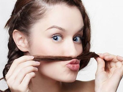 Как обесцветить волосы над губой?